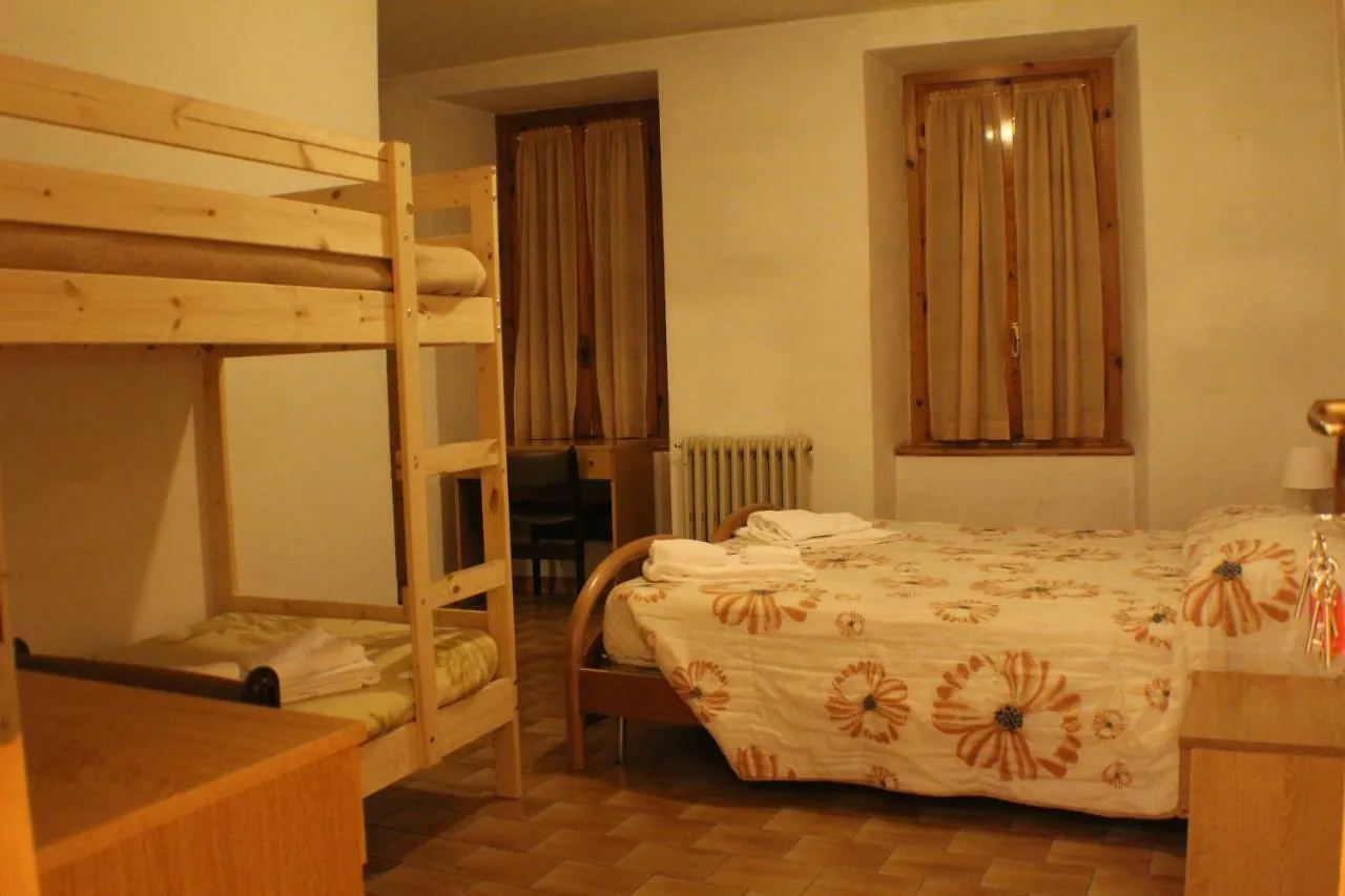 Pensione Sant'Angela Ponte Di Legno 0*,  Italia